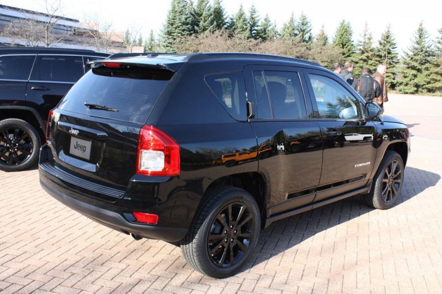  Jeep Altitude Editions 2012 года  (фото 3 из 12)